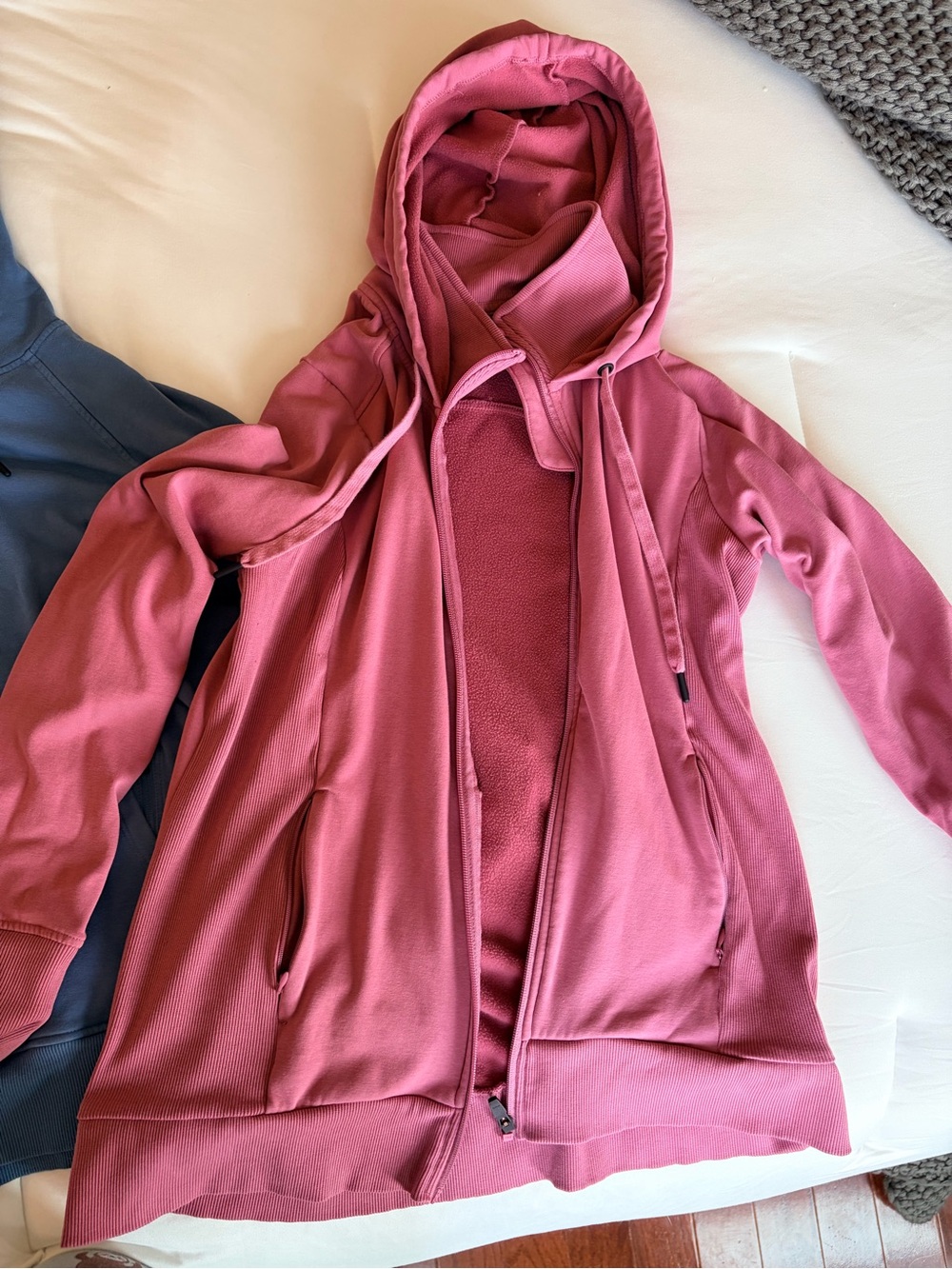 We Wander Set of Women’s Hoodies in Blue and Pink - Picture 2 of 9